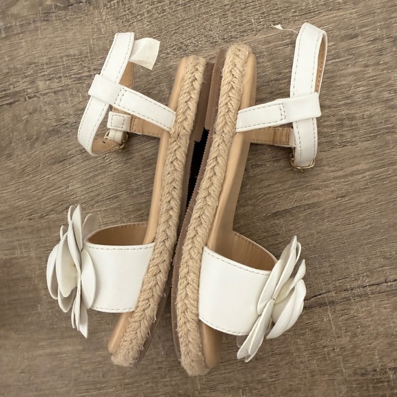 Janie & Jack Sandals Girls 8 - Picture 3 of 7